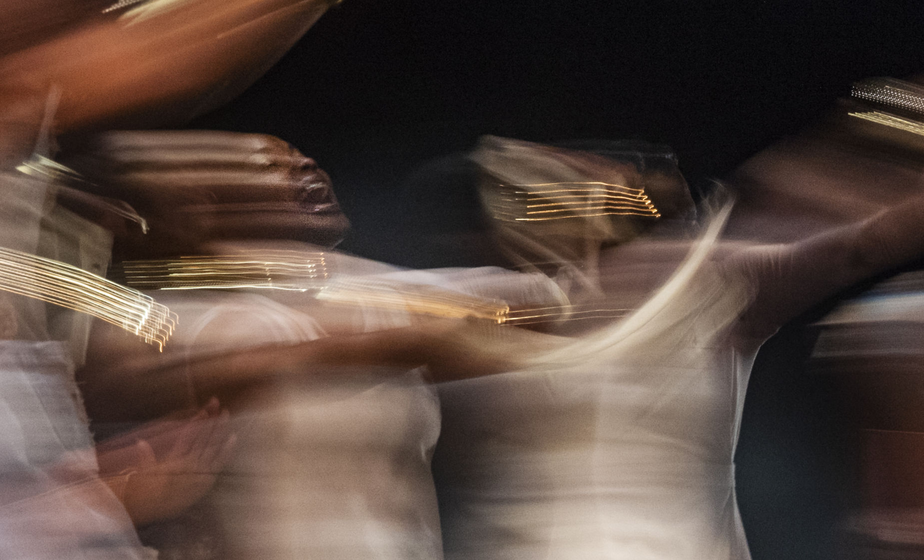 Step Afrika! Drumfolk